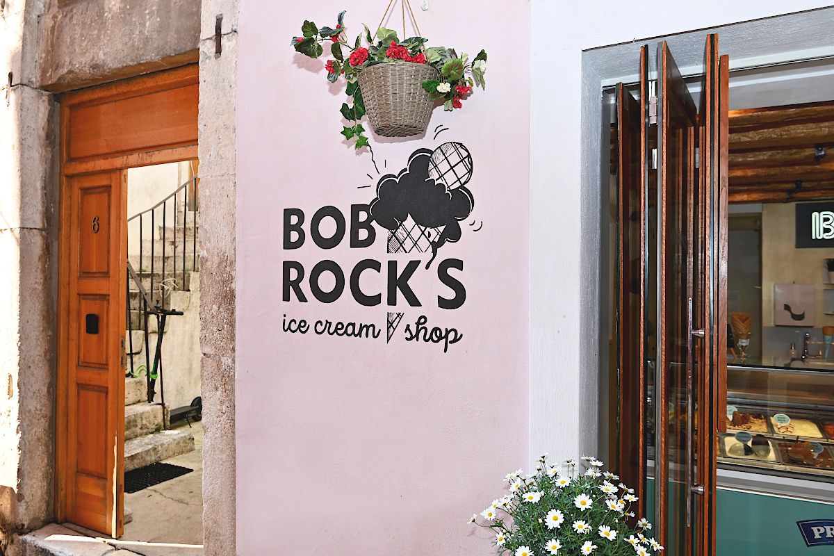 bob rocks palace
